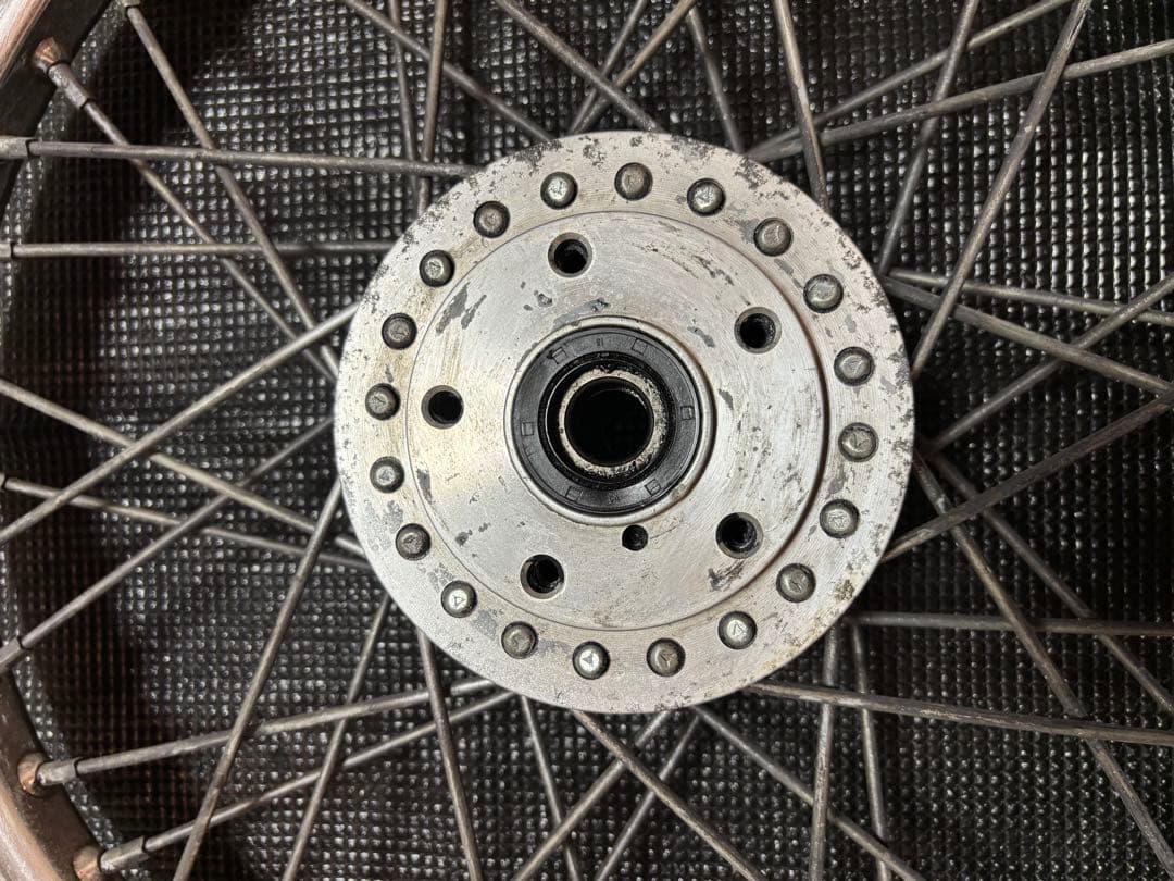 スポーツスター 19インチ純正フロントホイール 19×2.50