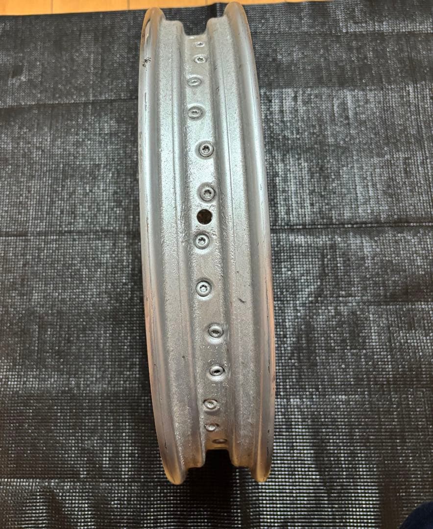 スポーツスター 19インチ純正フロントホイール 19×2.50