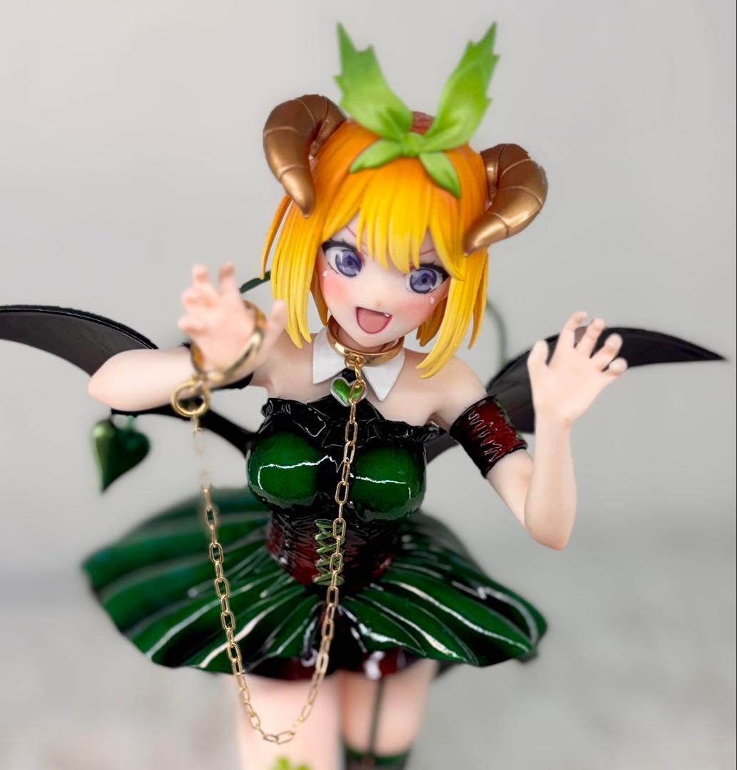 ぐ*す様 五等分の花嫁　中野四葉　フィギュア　リペイント　小悪魔ver ゴールド