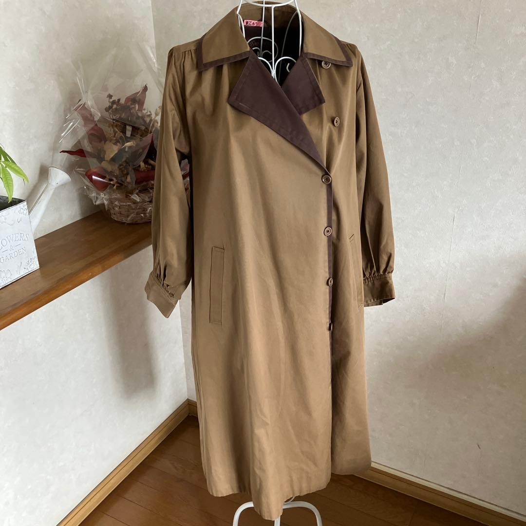 イヴ・サンローランコート　レディースMサイズ