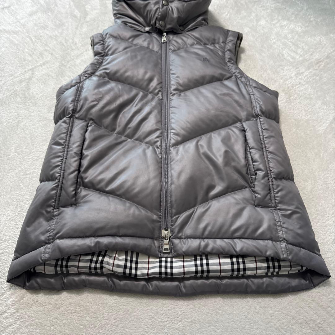 極美品 バーバリーブラックレーベル ダウンベスト フード取り外し可 グレー M