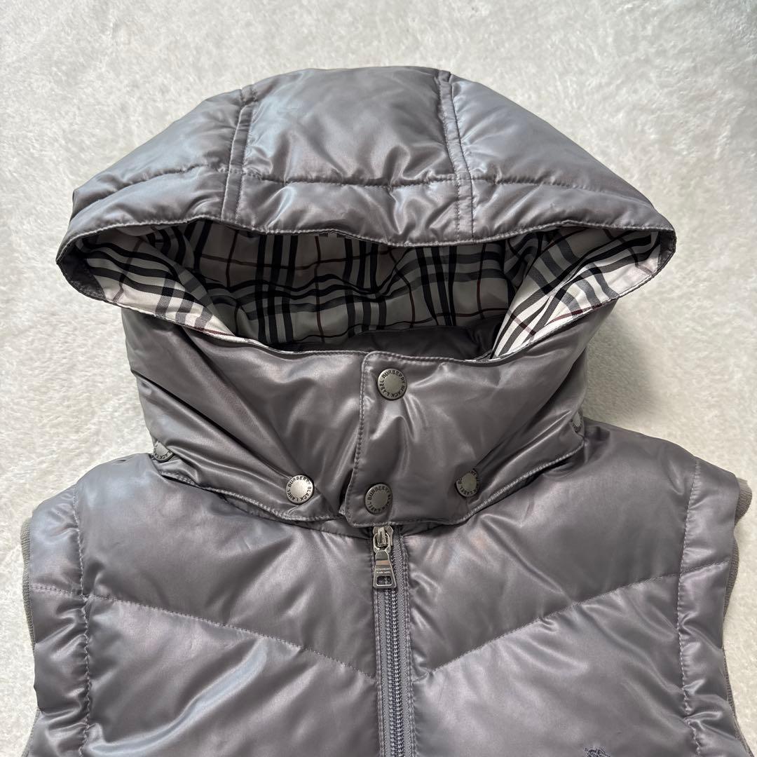 極美品 バーバリーブラックレーベル ダウンベスト フード取り外し可 グレー M