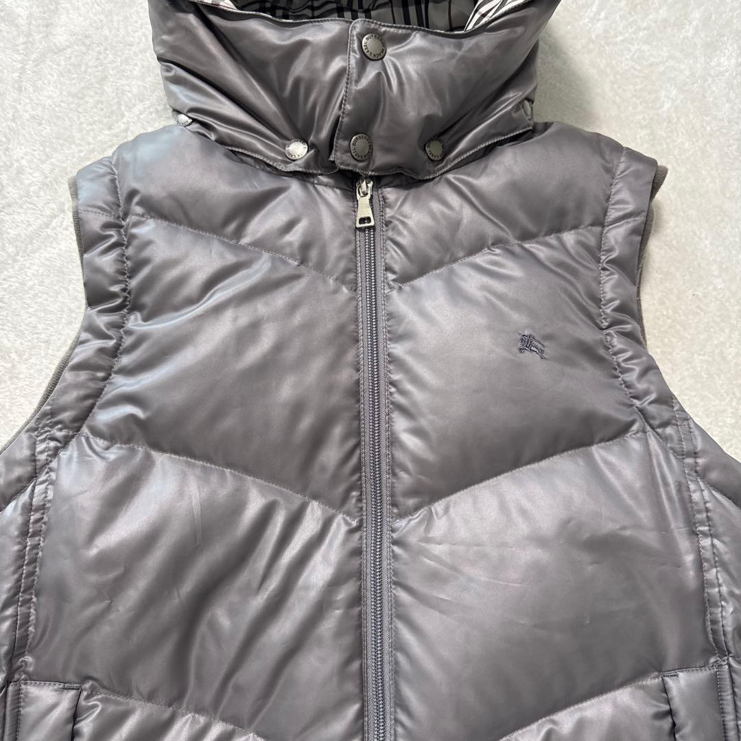 極美品 バーバリーブラックレーベル ダウンベスト フード取り外し可 グレー M