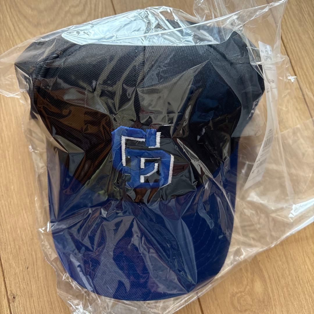 中日ドラゴンズ　ファンクラブ　ユニフォームとキャップのセット