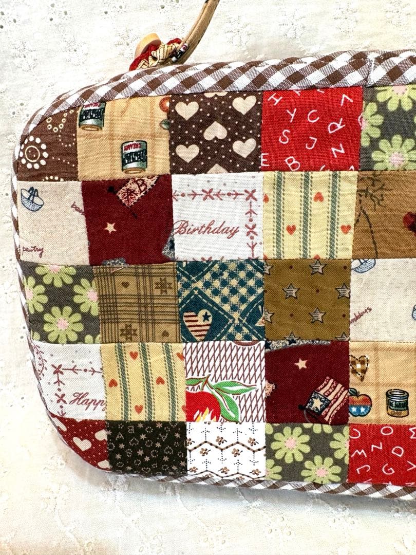 カントリー　mimi&pinkle ミミ&ピンクル　パッチワークバニティポーチ