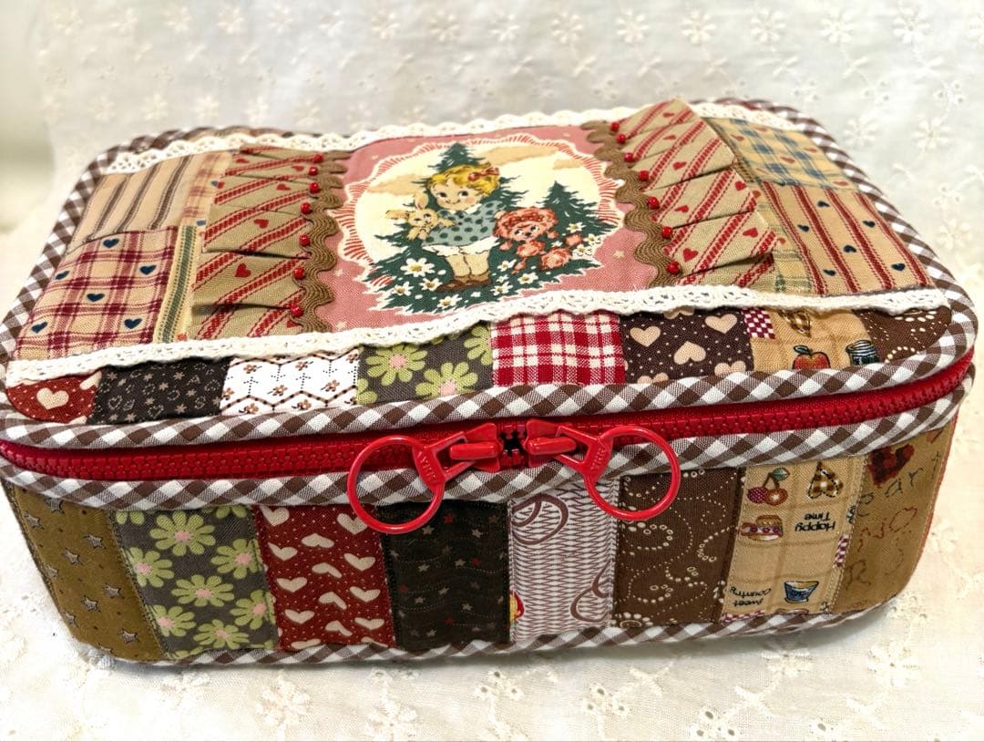 カントリー　mimi&pinkle ミミ&ピンクル　パッチワークバニティポーチ