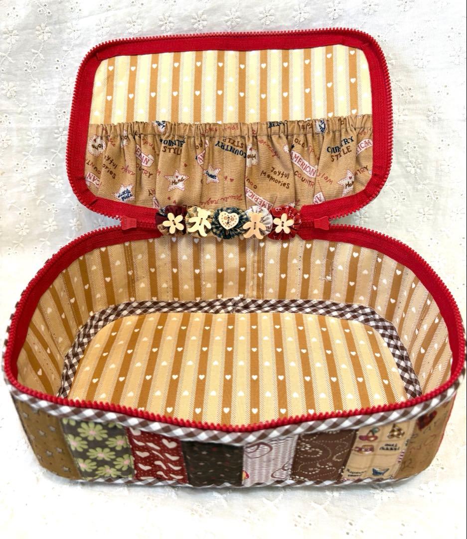 カントリー　mimi&pinkle ミミ&ピンクル　パッチワークバニティポーチ