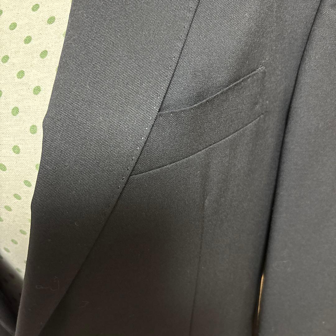 バーニーズニューヨーク／ブラックスリムフィットスーツ／メンズ