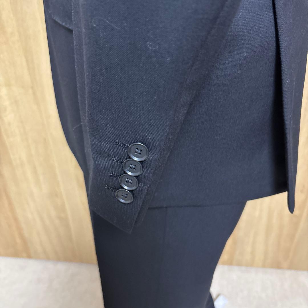 バーニーズニューヨーク／ブラックスリムフィットスーツ／メンズ