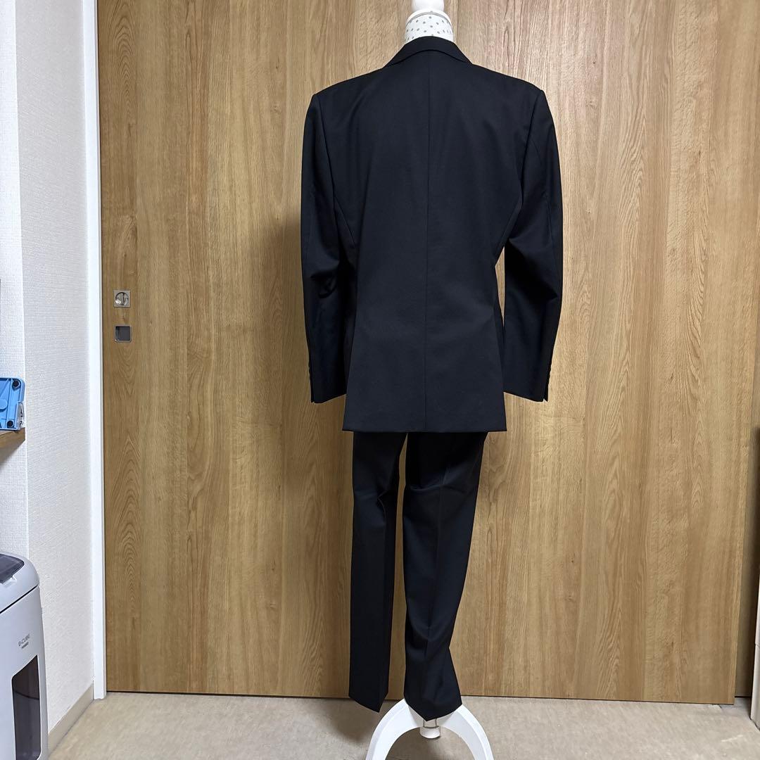 バーニーズニューヨーク／ブラックスリムフィットスーツ／メンズ