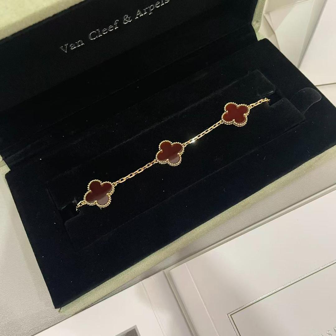 アルハンブラ カーネリアン レッド ブレスレット