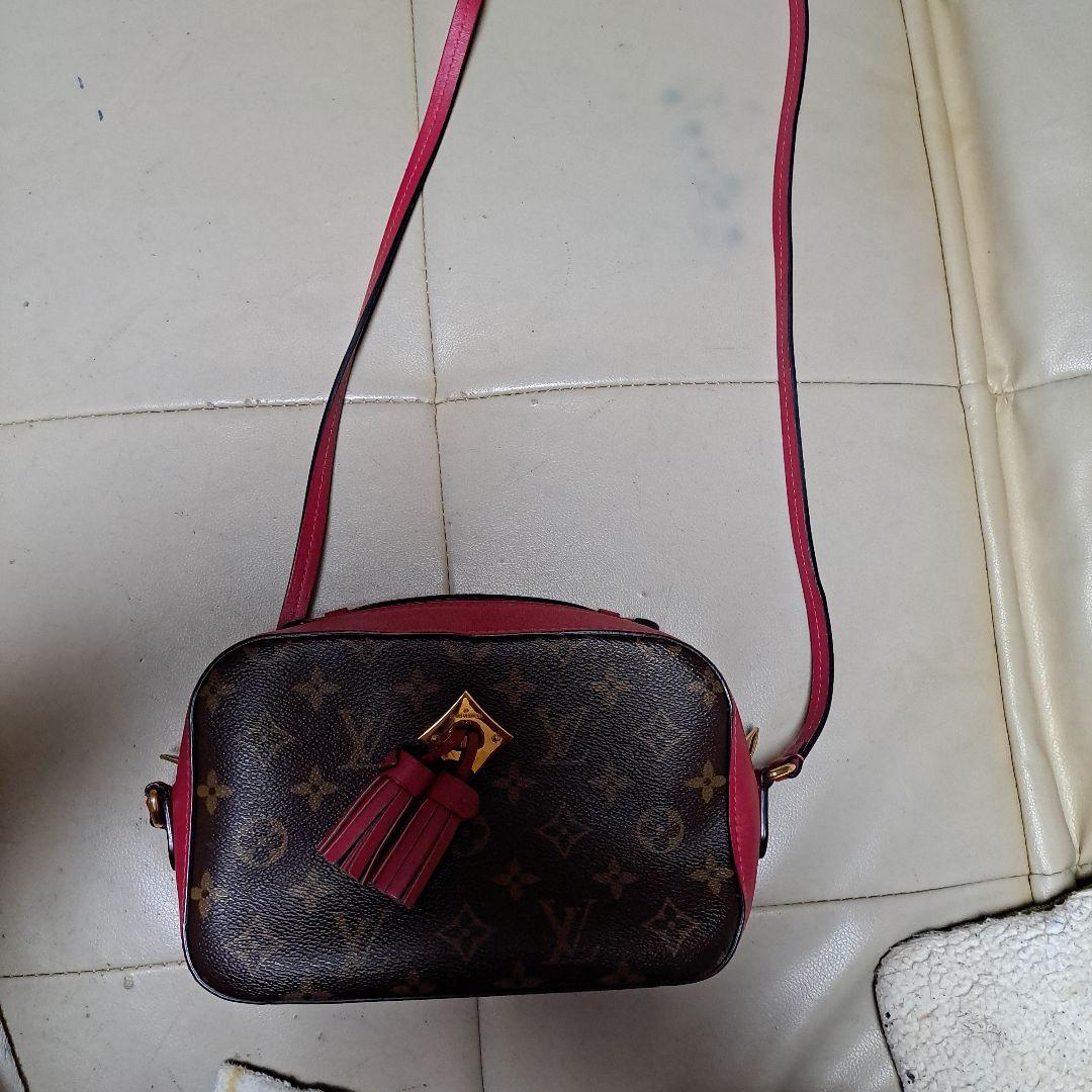 Louis Vuitton ショルダーバッグ サントンジュ