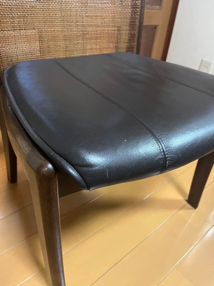 カリモク　ダイニングチェア①