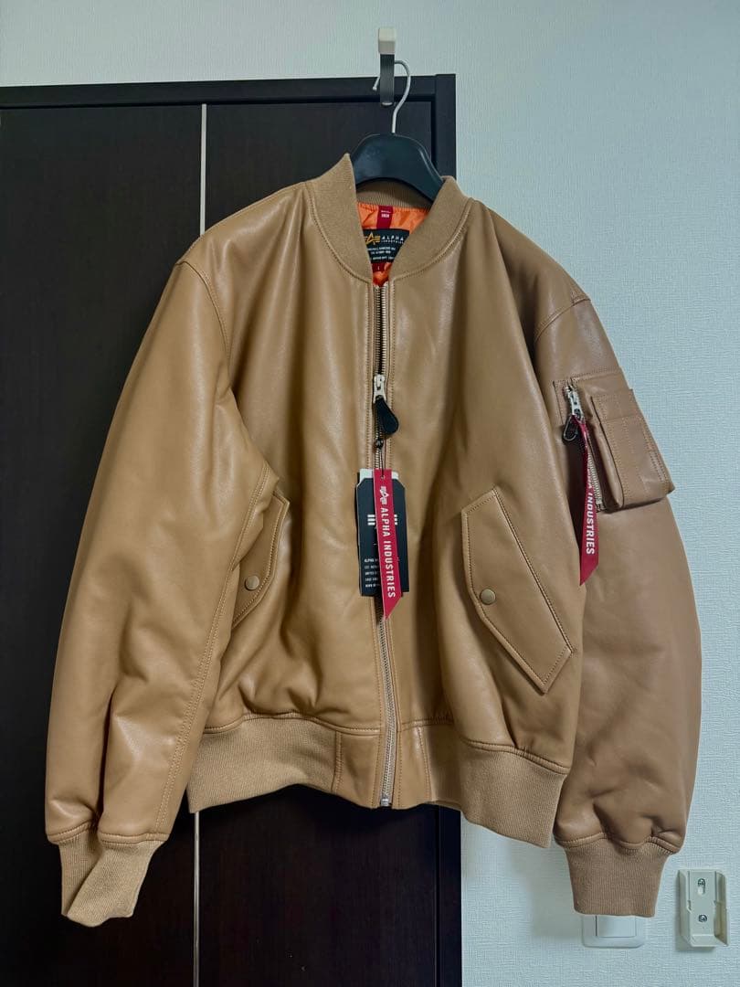 う*ま様 ALPHA INDUSTRIES フェイクレザージャケットMA-1 T
