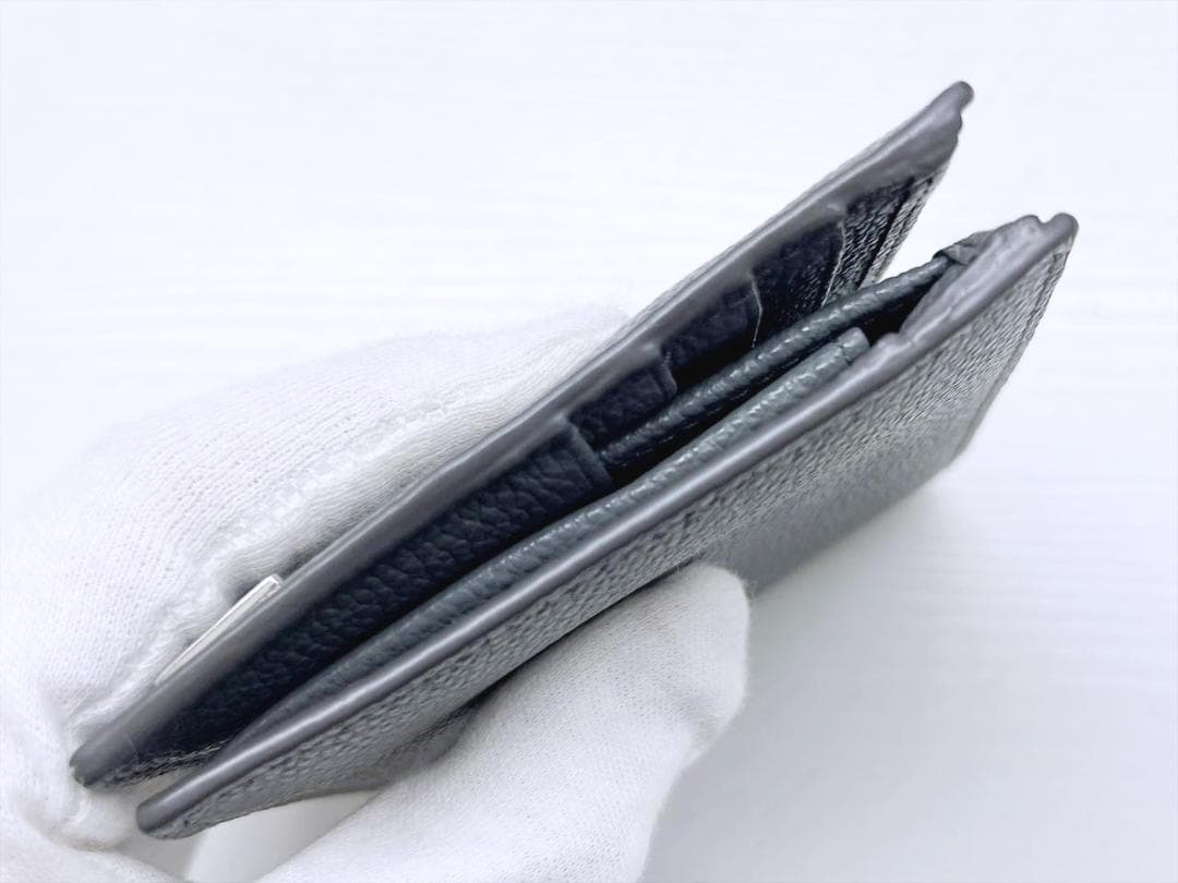 美品 プラダ ロゴ 二つ折り財布 グレー RFID 2MO738