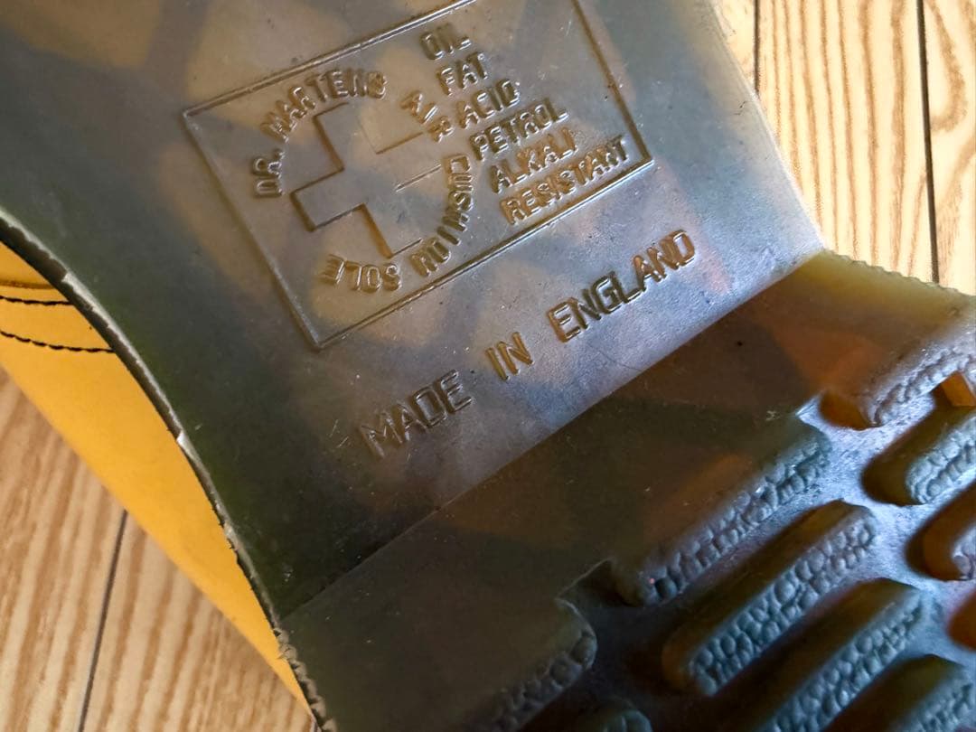 ドクターマーチン made in England 英国製 UK8 3ホール