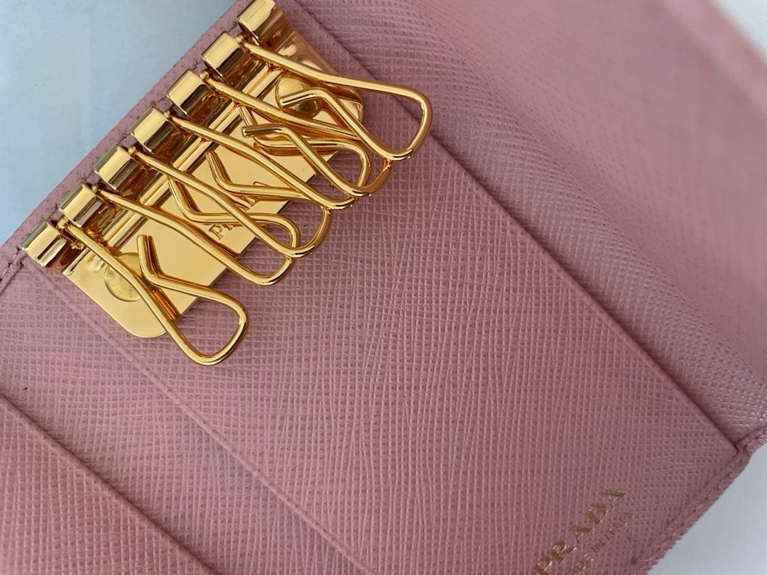 PRADA キーケース新品未使用