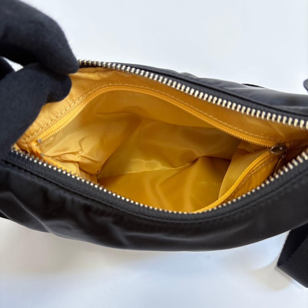 美品　アニエスベー　ショルダーバッグ　ロゴ　ナイロン　黒