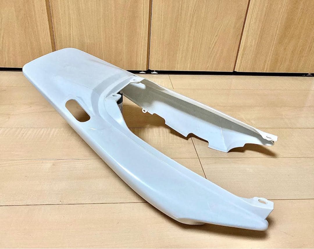 新品 CB400SF 未塗装 シートカウル NC39 NC42 テールカウル