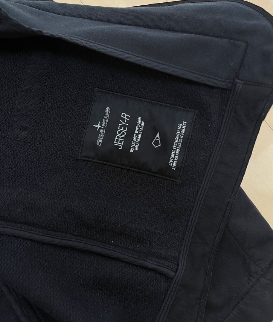 【STONE ISLND】ブラック テーラードジャケット ジッパー付き