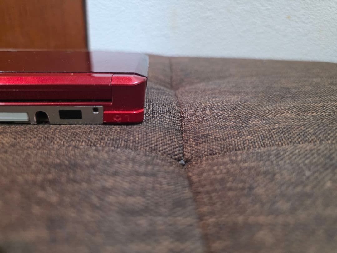 【最終値下げ】Nintendo 3DS レッド 充電器付き