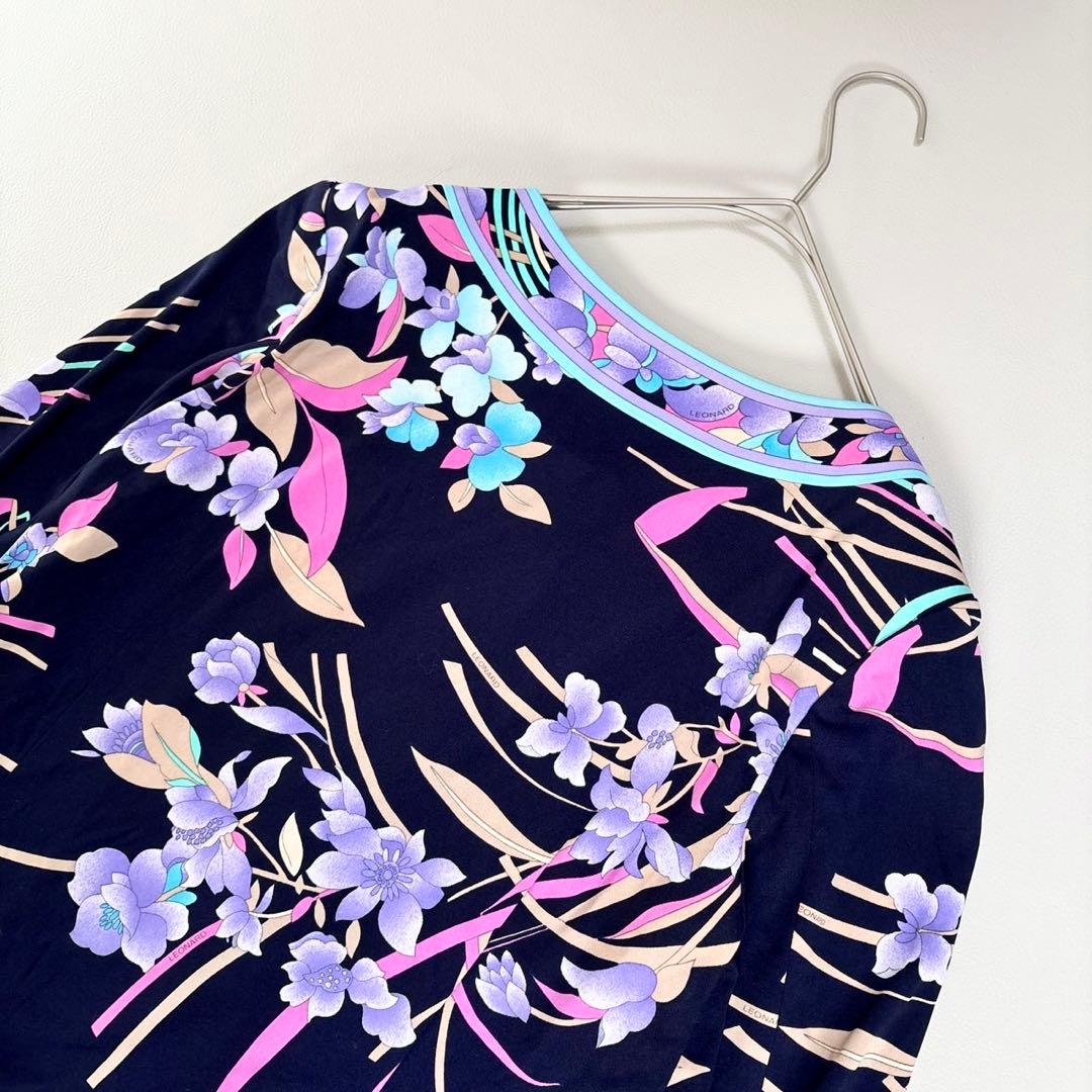 美品✨レオナール 美しい花柄 カンカン素材 ノーカラージャケット 大きいサイズ