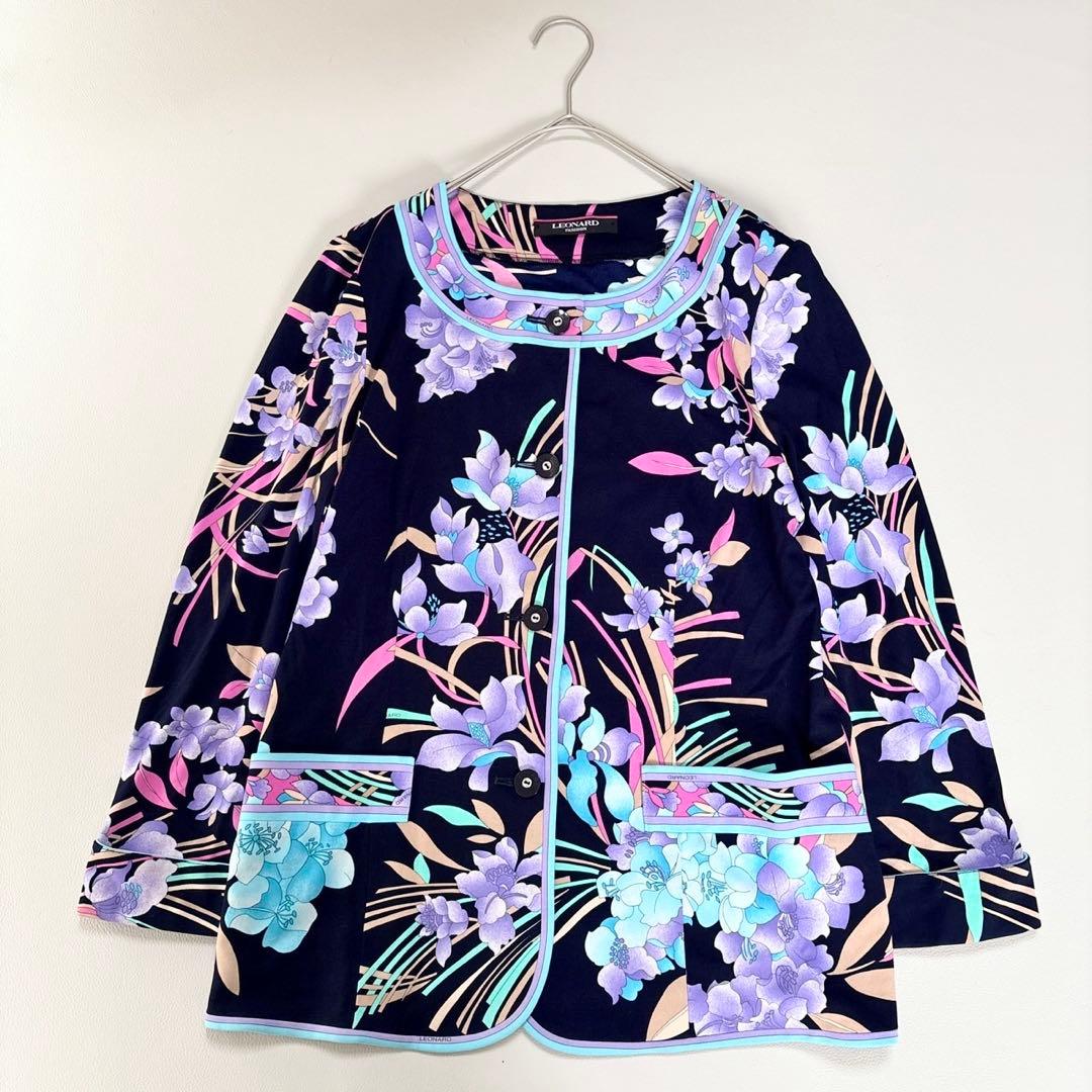美品✨レオナール 美しい花柄 カンカン素材 ノーカラージャケット 大きいサイズ
