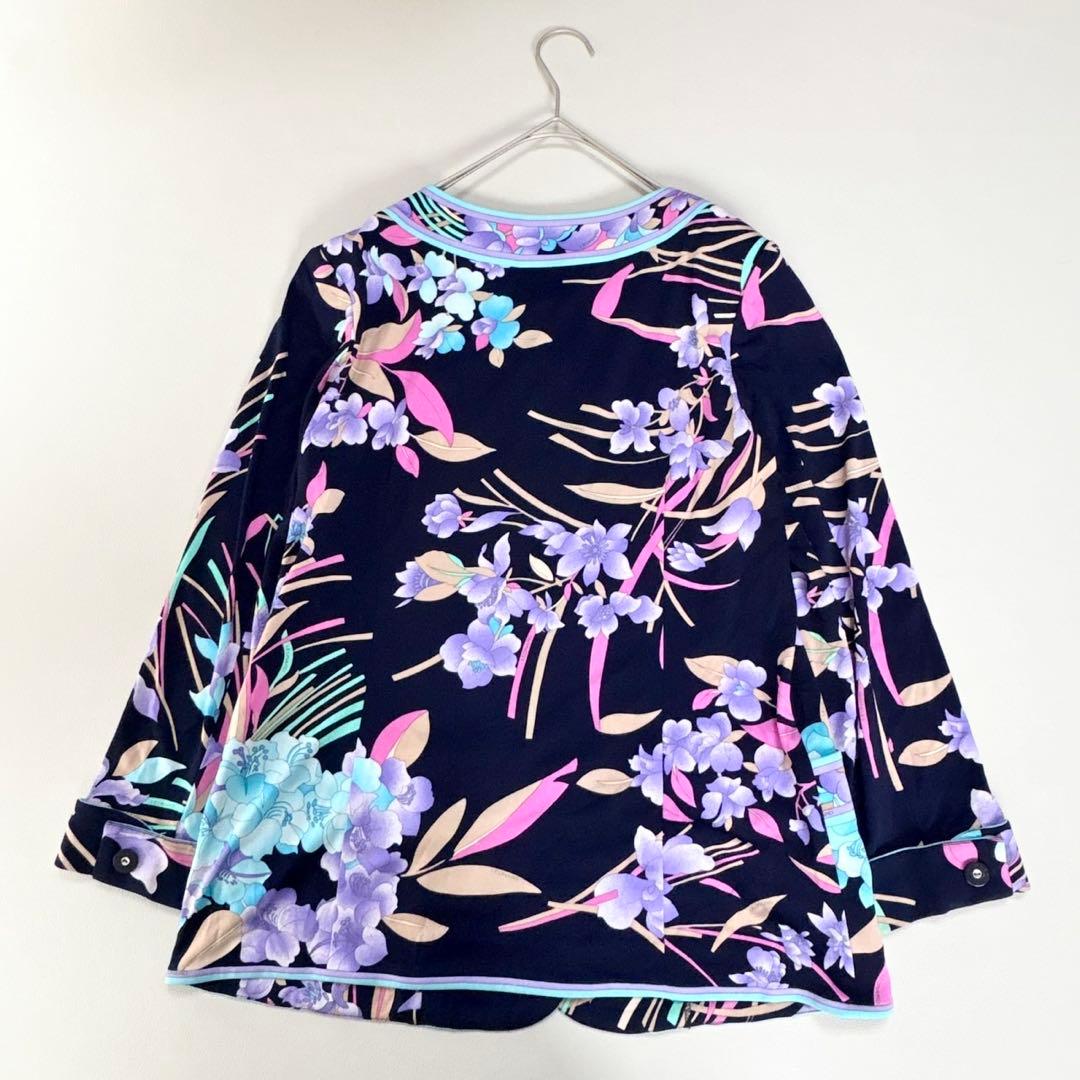 美品✨レオナール 美しい花柄 カンカン素材 ノーカラージャケット 大きいサイズ