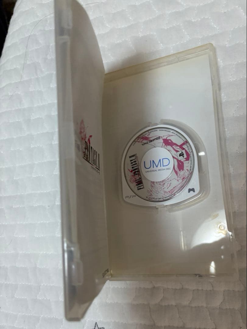 PSP本体（ブルー）＋ソフト8本＋充電器セット