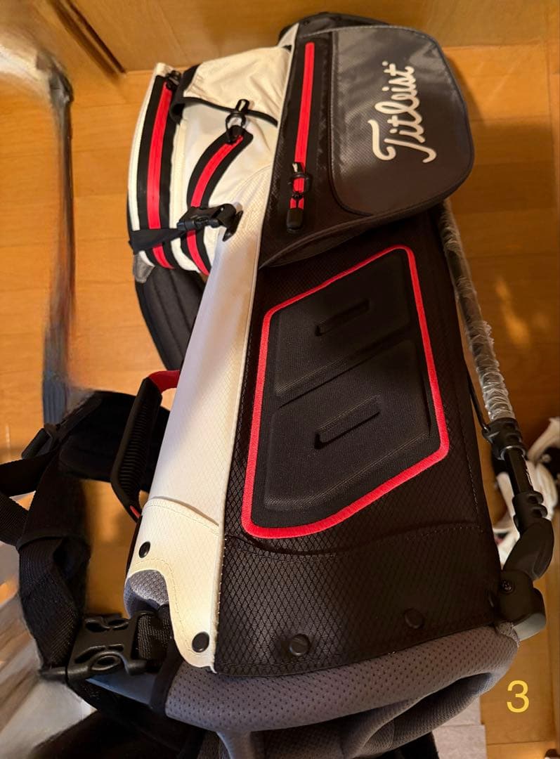 Titleist スタンドバッグ ホワイト/ブラック/レッド