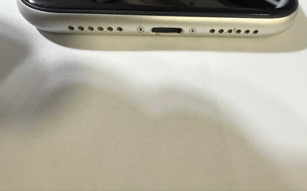 apple iPhone11 128GB ホワイト