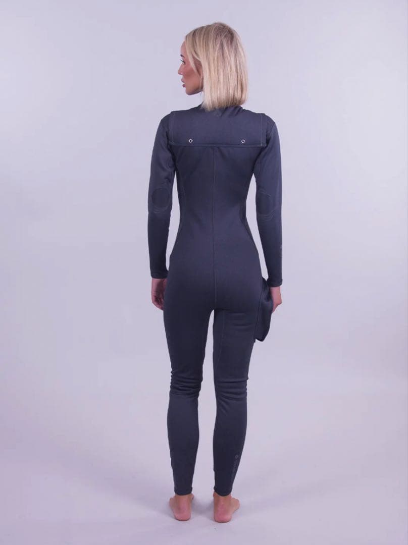 日本未上陸　濠SharkSkin高級T2 フルスーツ　グレー　（在庫２）