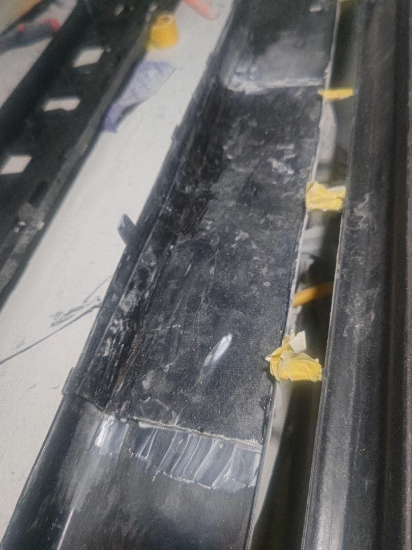 ハイエース２００系　純正Fスムージングバンパー　ナロー070等塗装仕上げ。