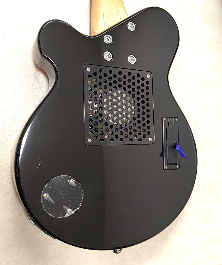 【超美品】PIGNOSE アンプ内蔵ミニベース BS 専用ケース付きピグノーズ