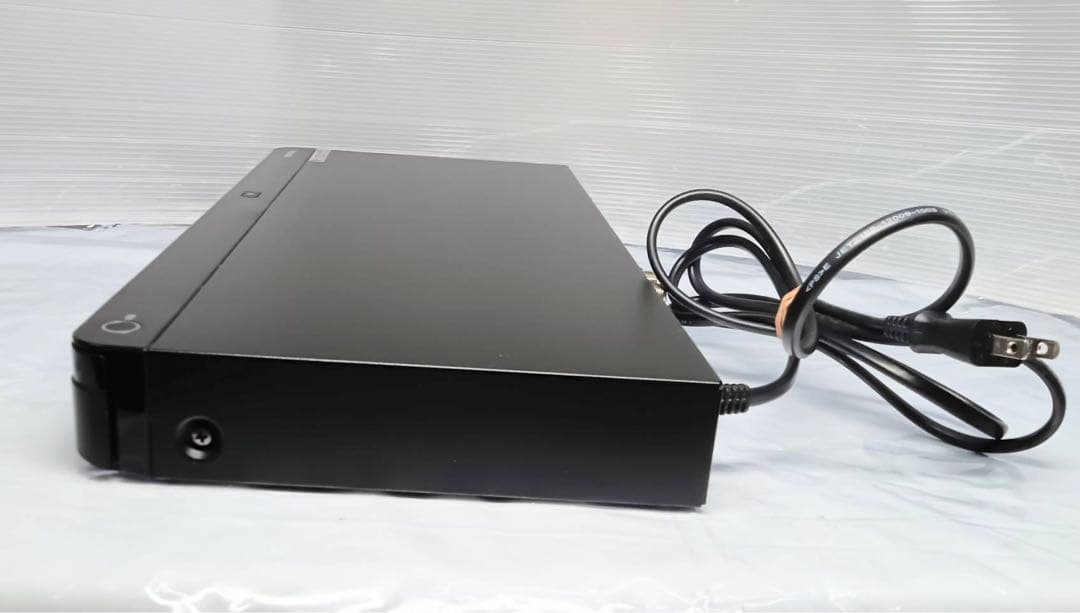 REGZA　TOSHIBA　DBR-W1008　ブルーレイディスクレコーダー