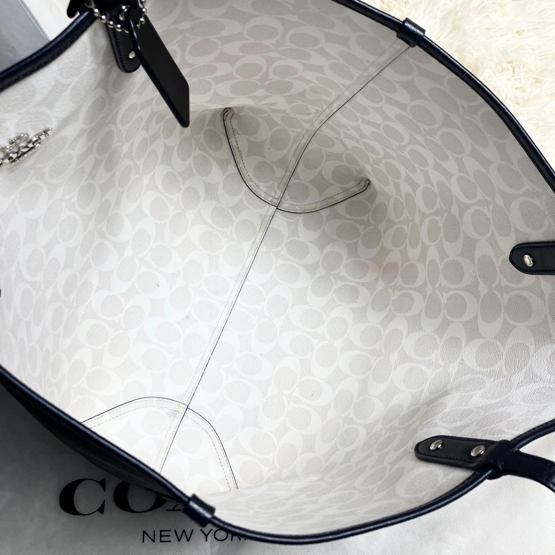 COACH トート シグネチャー リバーシブル ポーチ付き A4収納
