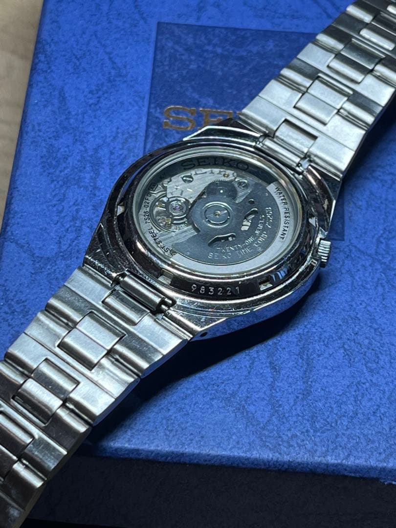 オ*ヲ様 SEIKO5 自動巻き 7S26-02F0 21JEWELS 裏スケ