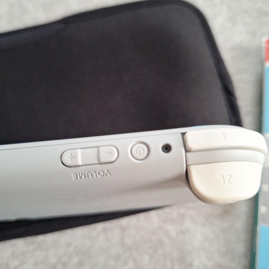 Nintendo Switch Lite ザシアン・ザマゼンタ本体