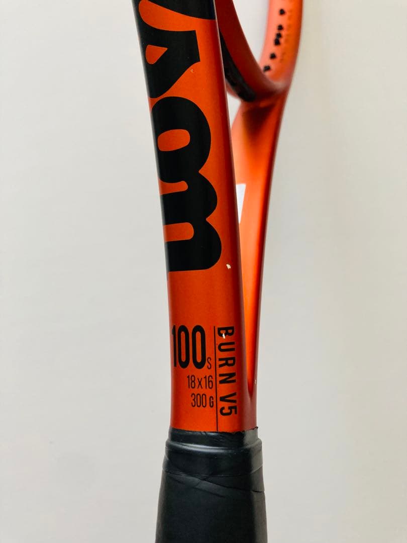 ウィルソンBURN 100S V5.0 2023年モデル（グリップ2）