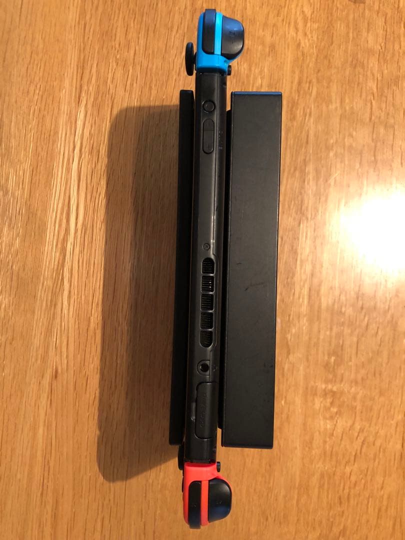 Nintendo Switch ネオンブルー/ネオンレッド 本体　周辺機器