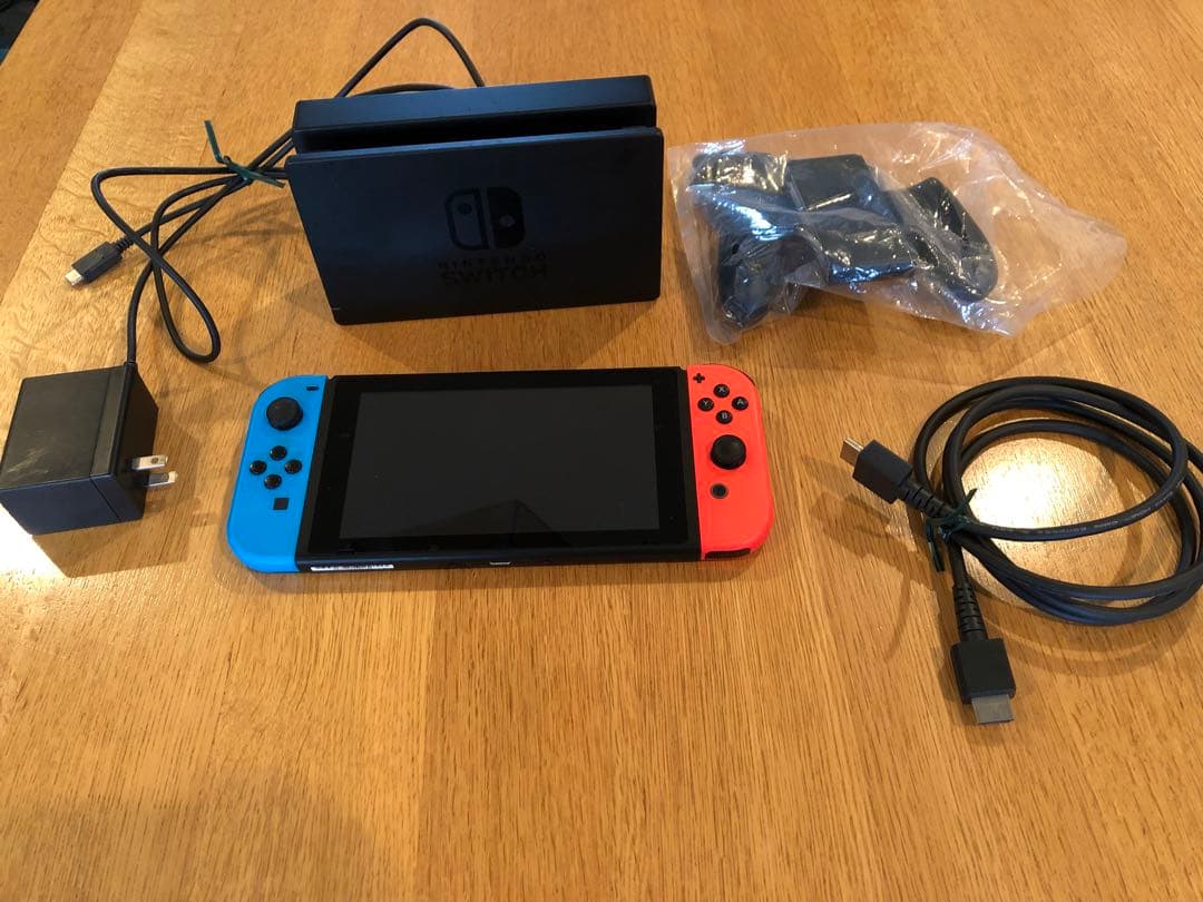 Nintendo Switch ネオンブルー/ネオンレッド 本体　周辺機器