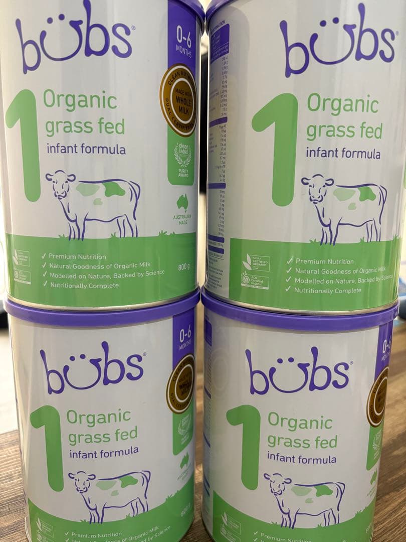 【新品未開封】bubs（バブス）粉ミルク 0〜6ヶ月800g 4缶セット