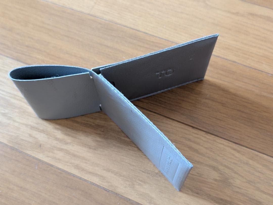 FREITAG フライターグ バッグタグ グレーっぽいシルバー 非売品 美品