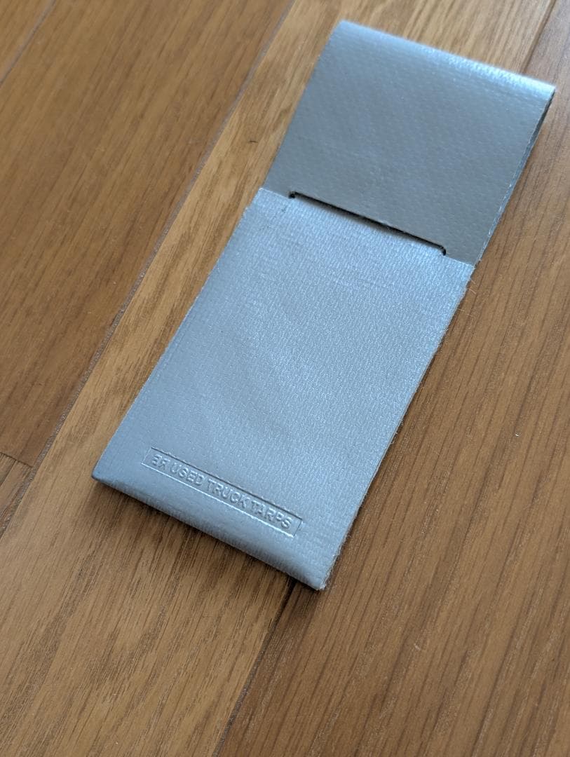 FREITAG フライターグ バッグタグ グレーっぽいシルバー 非売品 美品