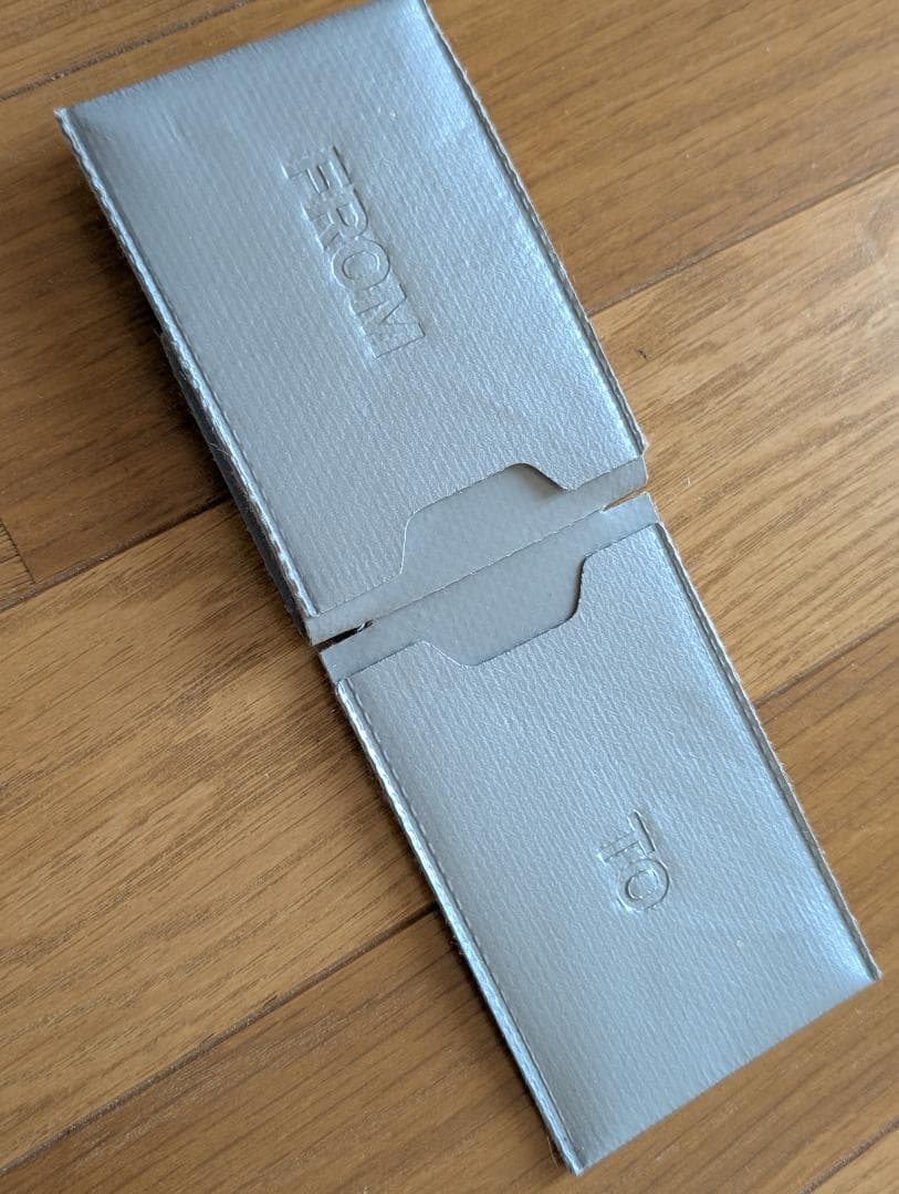 FREITAG フライターグ バッグタグ グレーっぽいシルバー 非売品 美品