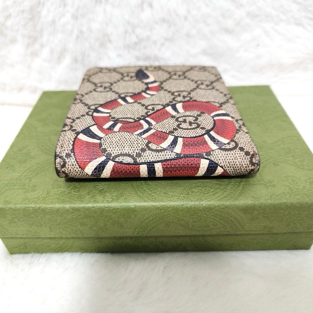 ちくたん✨極美品✨グッチ　二つ折り　小銭入れ　ケース　スネーク