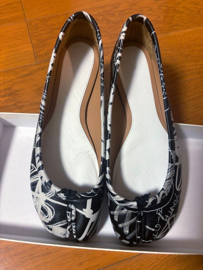 maison margiela graffiti メゾンマルジェラ　足袋バレエ