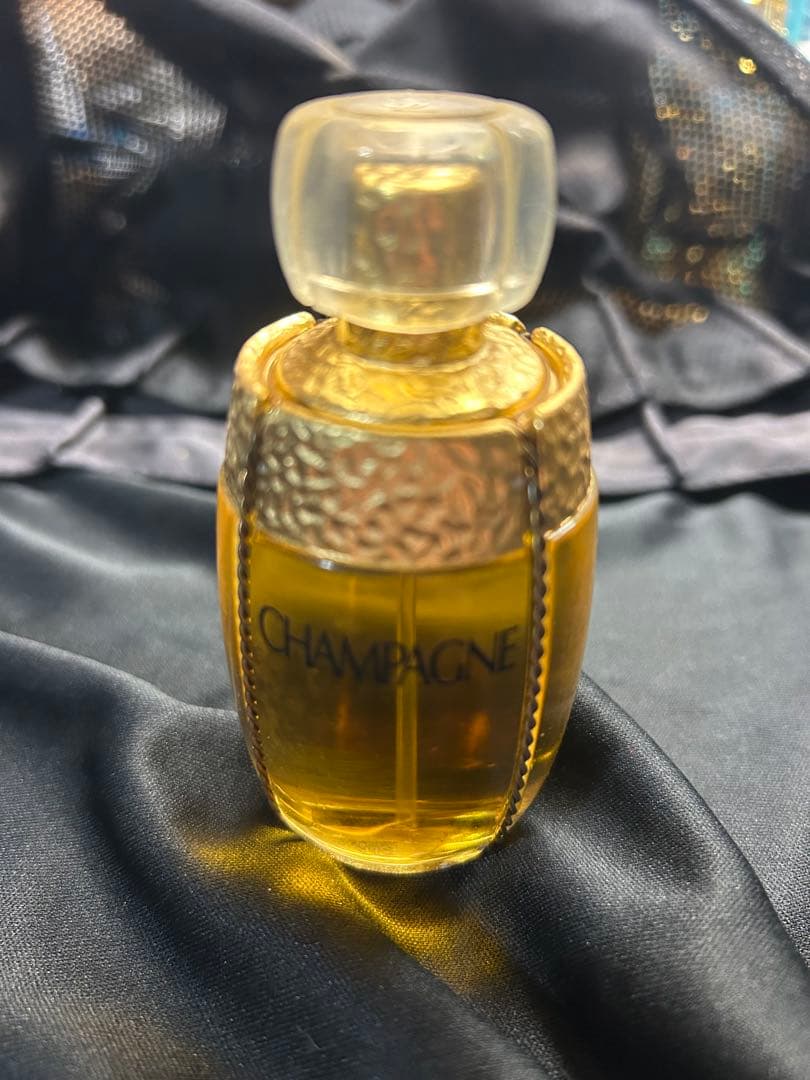 新品未使用 Yves Saint Laurent Champagne 香水