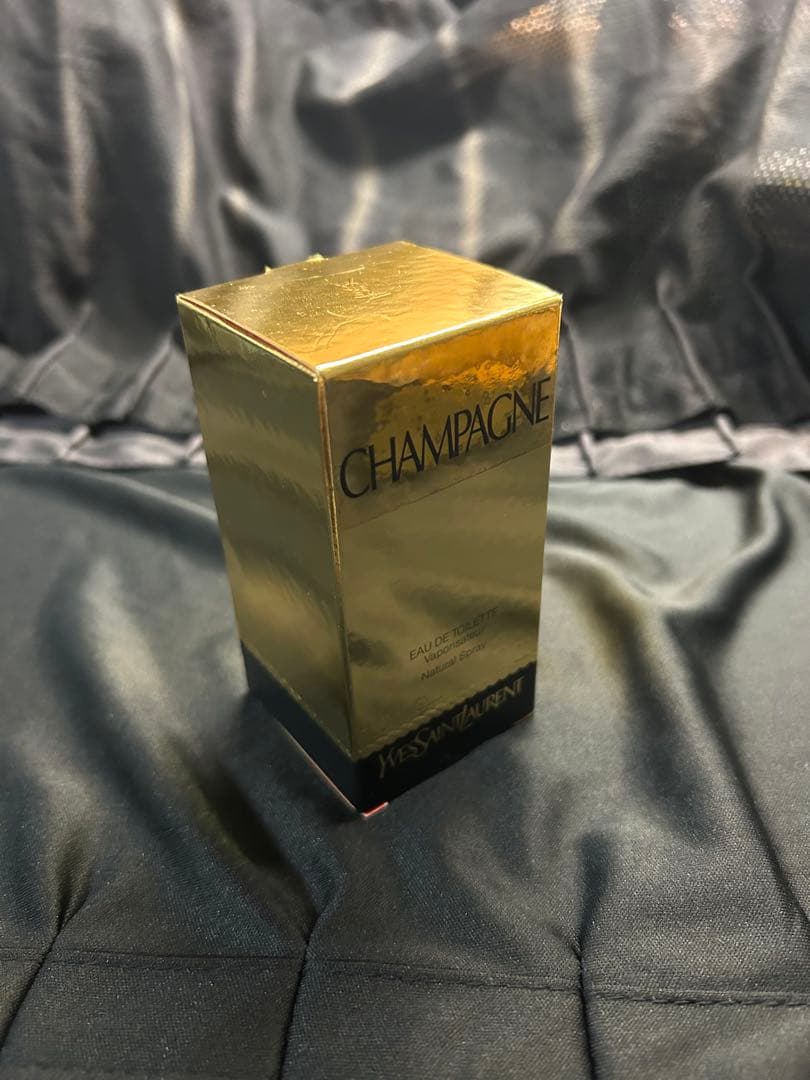 新品未使用 Yves Saint Laurent Champagne 香水