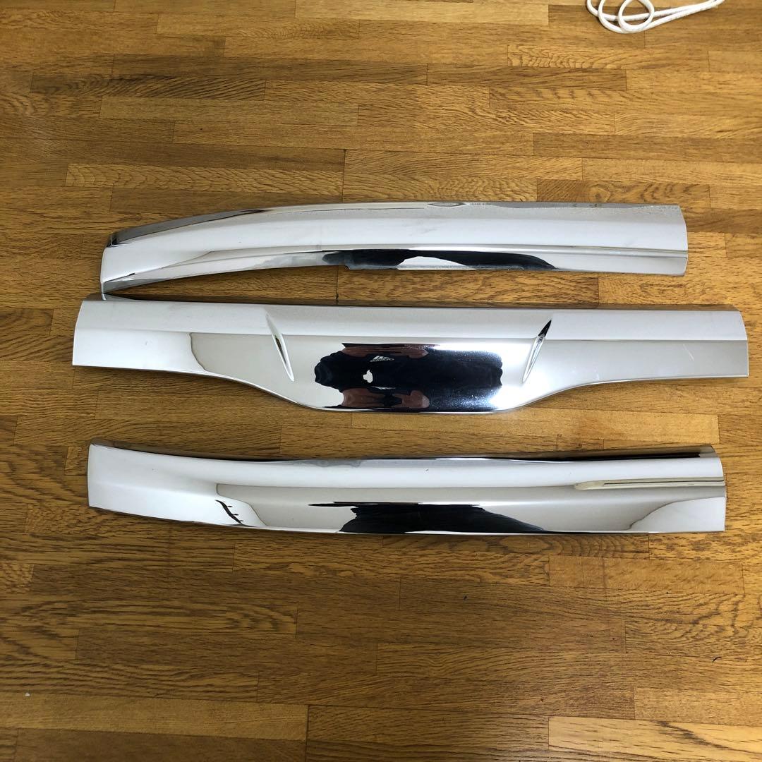 クオン　フロントパネル　ドアー回りメッキカバー